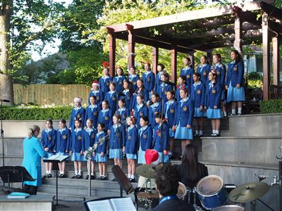 Rathfarnham students singing Christmas carols in the Glade