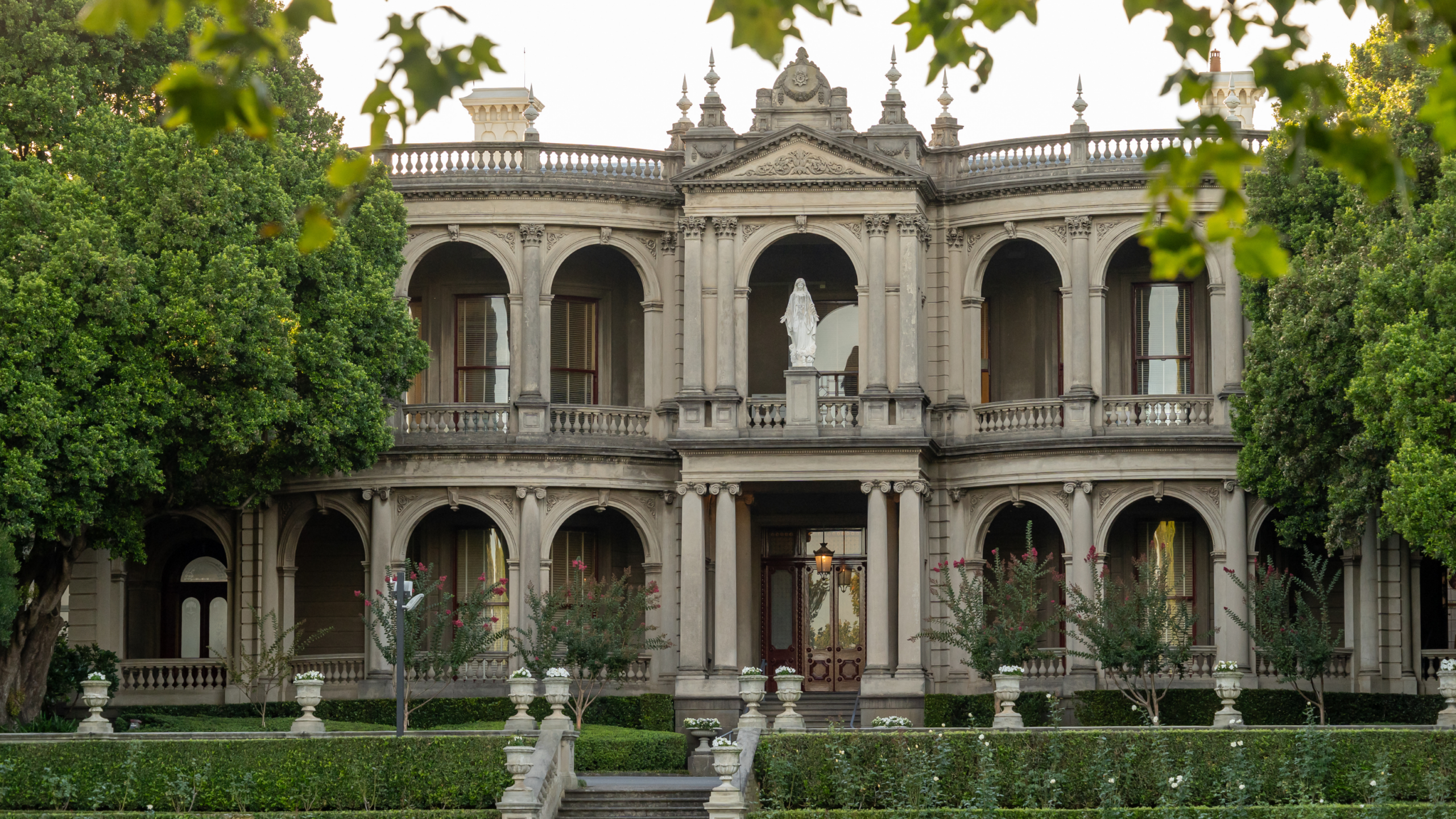 A photo of Mandeville Hall on the Loreto Toorak campus